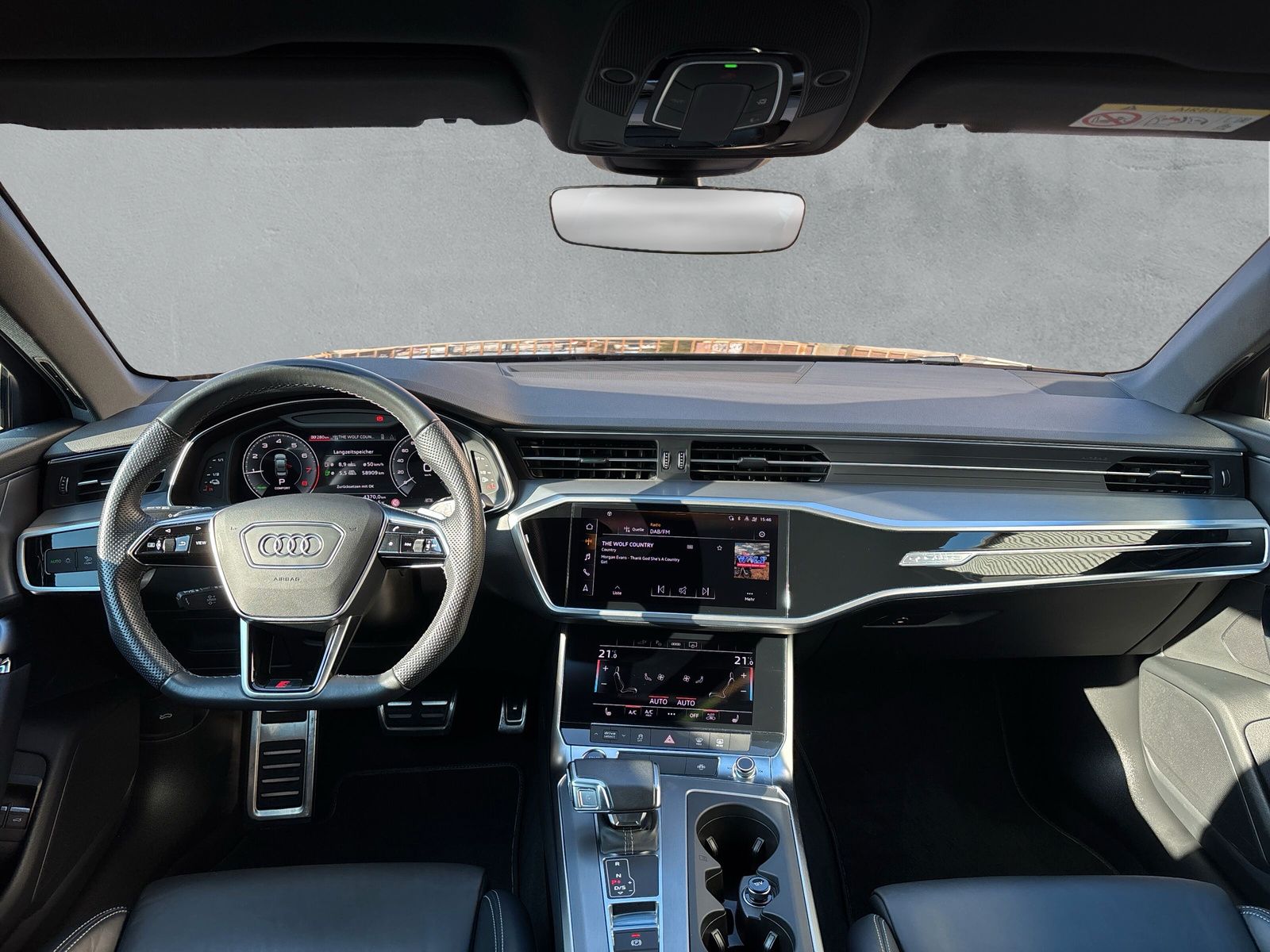 Fahrzeugabbildung Audi A6 Limo 50 TFSIe quattro S-Line AHK Ambiente
