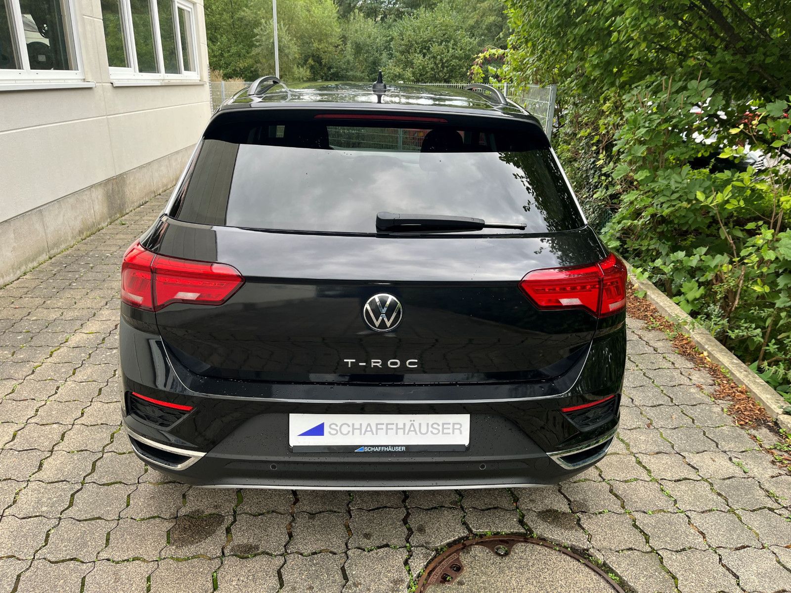 Fahrzeugabbildung Volkswagen T-Roc Style 1,5 TSI PDC LED ALU SHZ ACC UVM