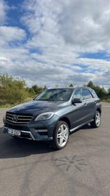 Mercedes-Benz ML 350 BlueTEC 4MATIC - AMG-Paket - Mercedes-Benz ML 350 von privat