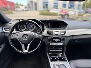 Mercedes E 200 - 12