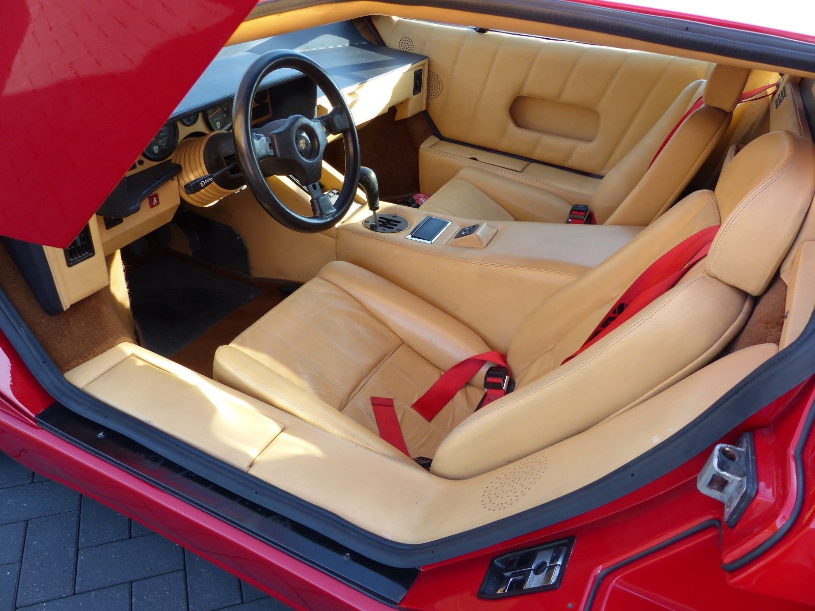 Fahrzeugabbildung Lamborghini Countach 25 th Anniversary