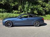 BMW M440i xDrive Cabrio - VOLL. 8-fach bereift - blaue BMW M440
