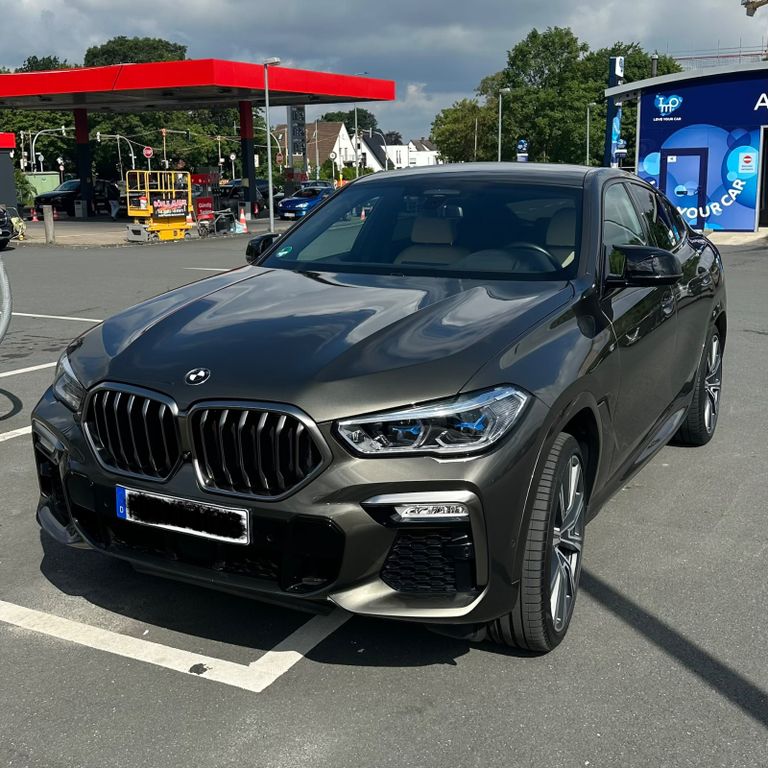 Image of BMW X6 M50