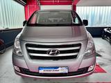 Hyundai H-1 Leder Automatik Kamera 8 Sitze Navi AHK - Hyundai mit Diesel-Antrieb: H