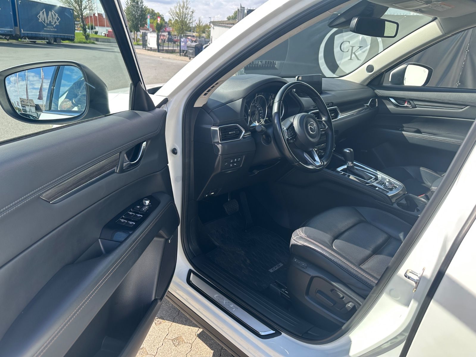 Fahrzeugabbildung Mazda CX-5 Sports-Line AWD/Navi/Leder/LED/360°Kam/AHK