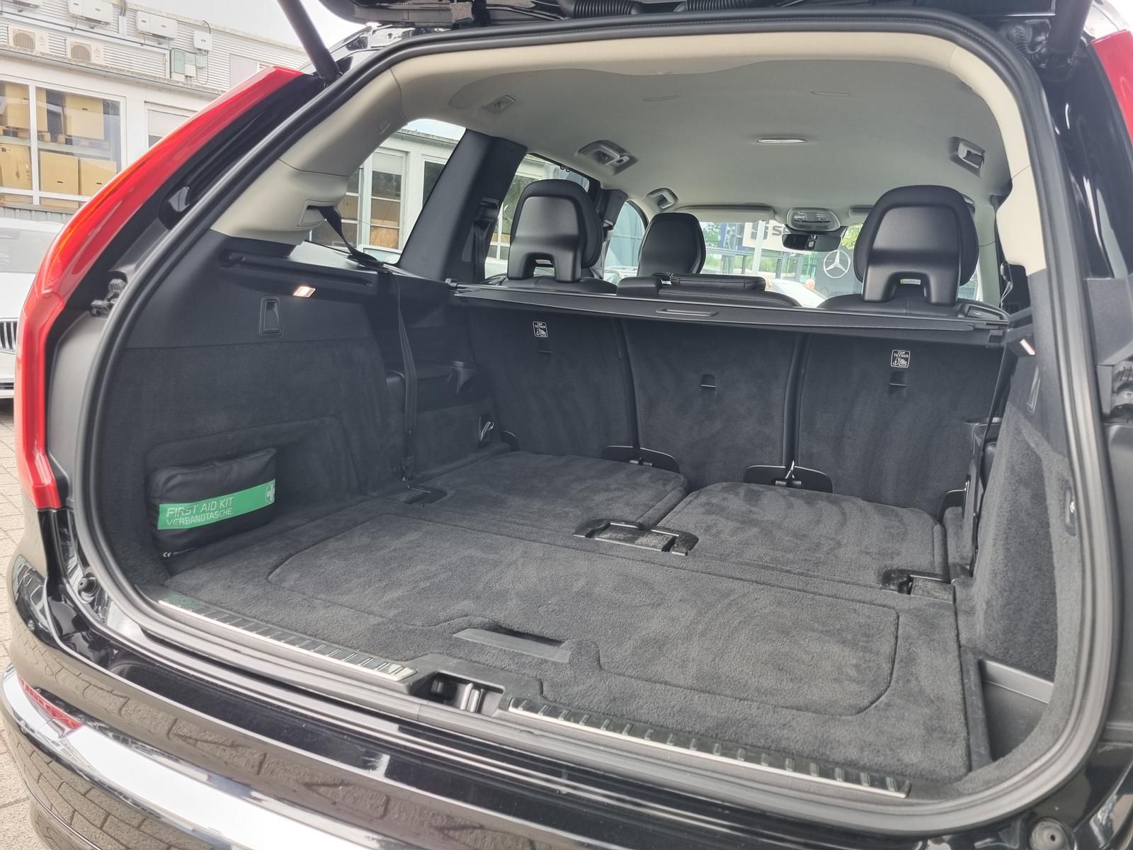 Fahrzeugabbildung Volvo XC90 B5 Diesel AWD Plus Bright 'AHK, Standheiz'
