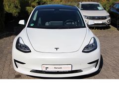 Fahrzeugabbildung Tesla Model 3 Standard Range Plus RWD*Panorama*Kamera*