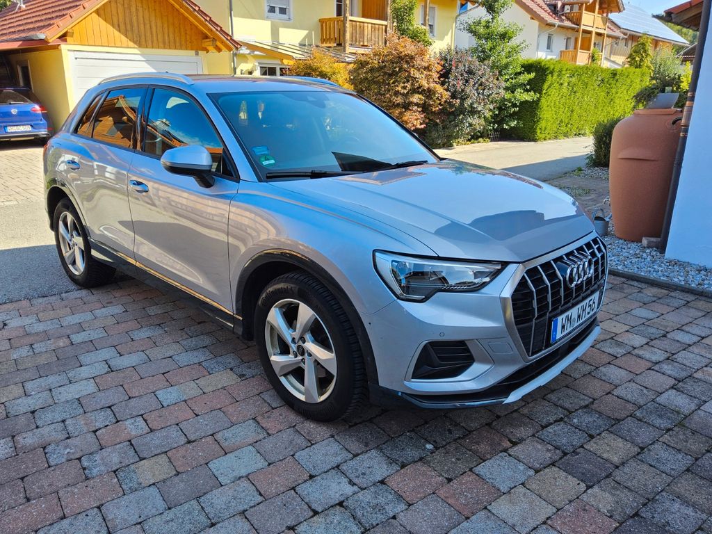 Image of Audi Q3