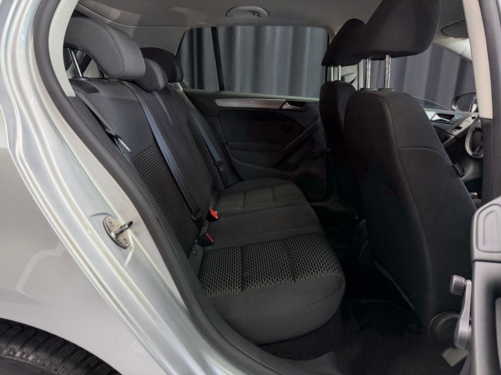 Fahrzeugabbildung Volkswagen Golf VI Trendline|DSG|1.HAND|TÜV NEU