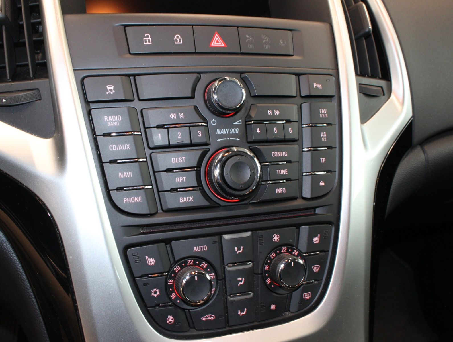 Fahrzeugabbildung Opel Astra 1.6 Edition Sport*Navi*Bi-Xenon*PDC