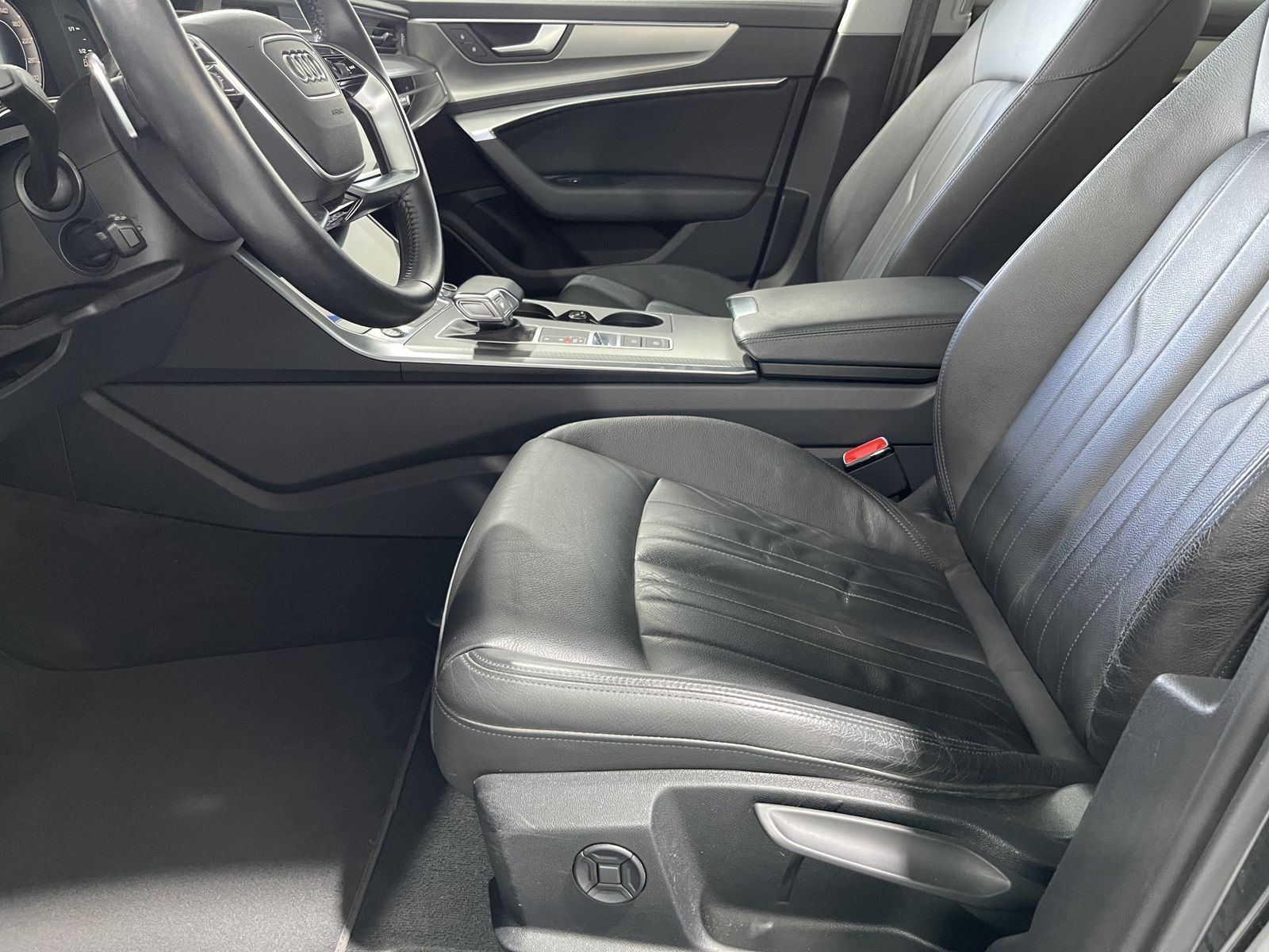 Fahrzeugabbildung Audi A6 50 TDI*Quattro*AHK*LED-Matrix*Leder*Cam*Pano*