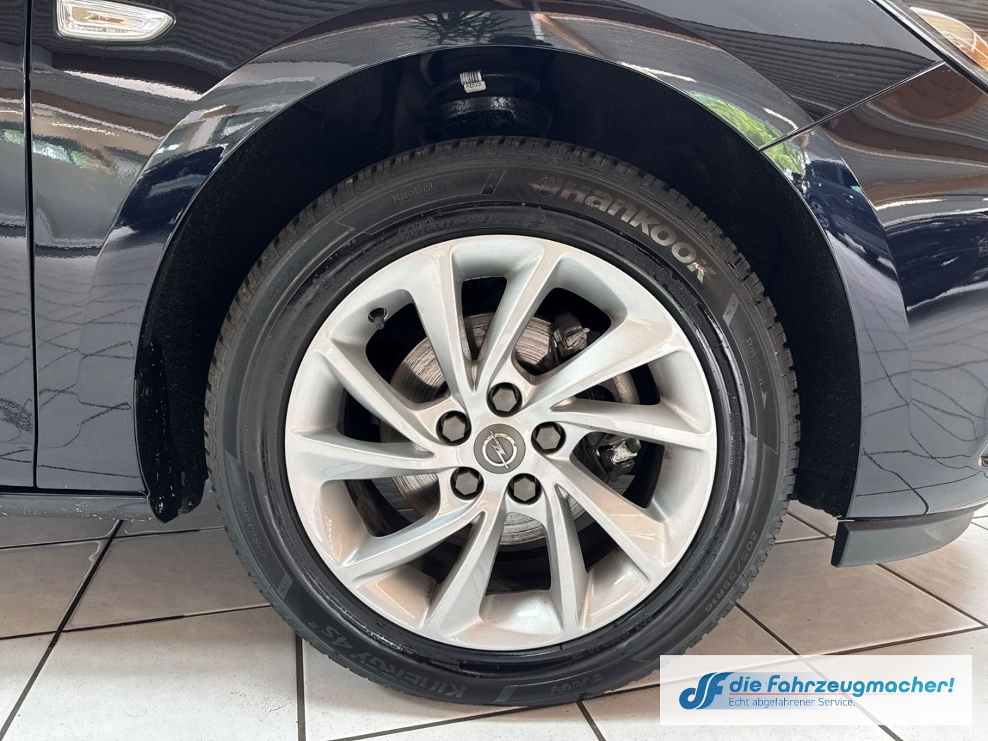 Fahrzeugabbildung Opel Astra K Sports Tourer Edition Start Stop Navi AC