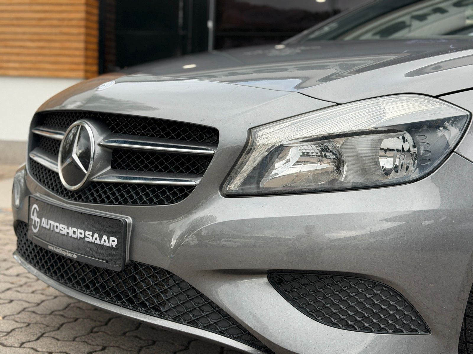 MERCEDES-BENZ A 180 A 180 CDI / d BlueEfficiency SHZ/NAVI – Ansicht 3