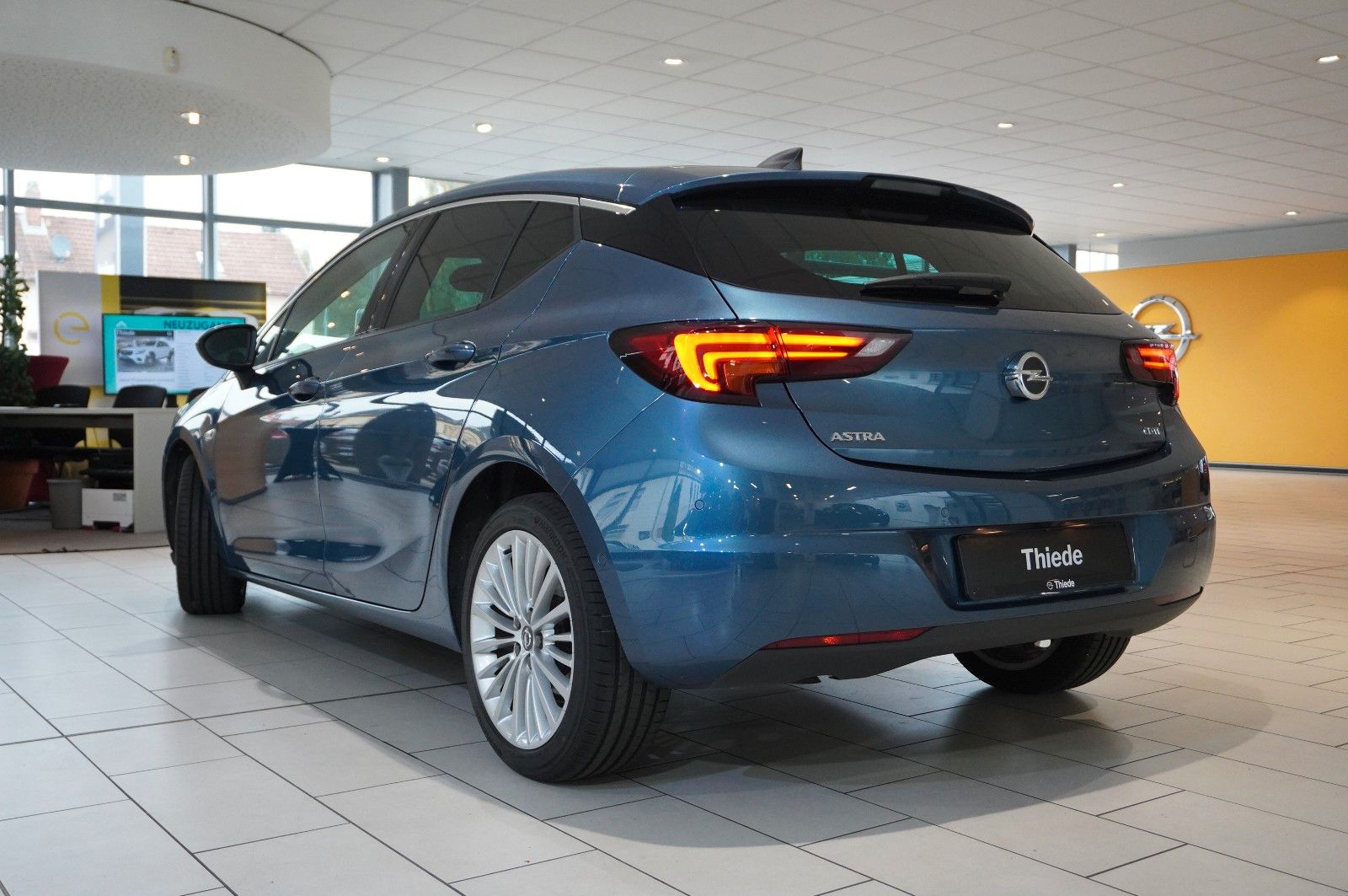 Fahrzeugabbildung Opel Astra K Lim. 1.6D INNOV. NAVI/LED/KAMERA/SPORT