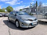 Toyota Auris Touring Sports Exe-Pano-Navi-Keyles-ParkPi - Toyota Auris Touring Sports aus 2015
