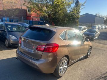 BMW 218 - 4