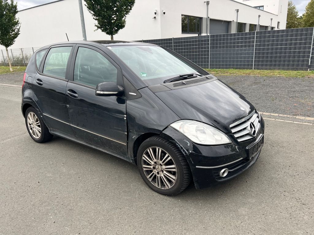 MERCEDES-BENZ A 160