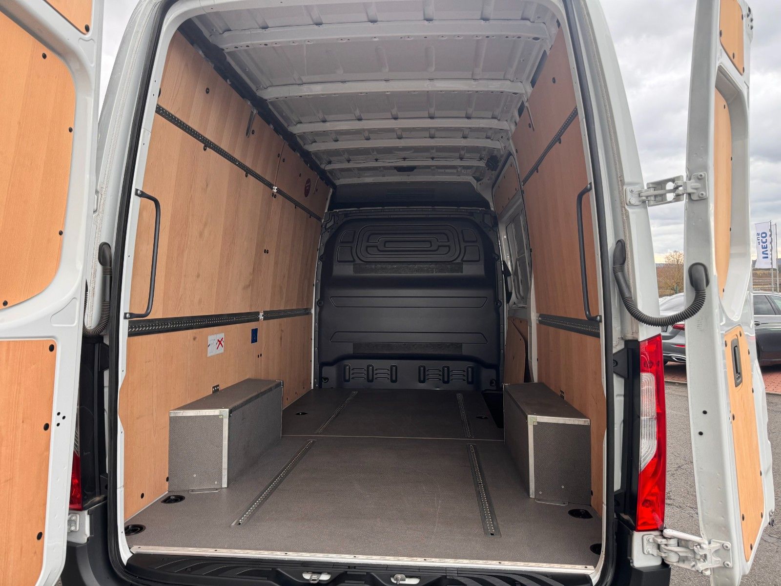 Fahrzeugabbildung Mercedes-Benz Sprinter 317 CDI 3665 Klima Kamera Schwingsitz