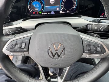 Bild 9 VW Golf VIII Lim MOVE*LED*KAMERA*StHz*NANI*