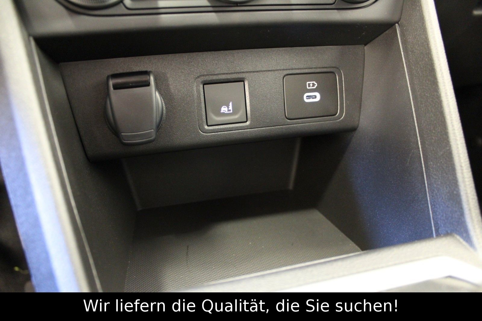 Fahrzeugabbildung Dacia Sandero TCe 110 Stepway Extreme*Navi*Sitzhzg*