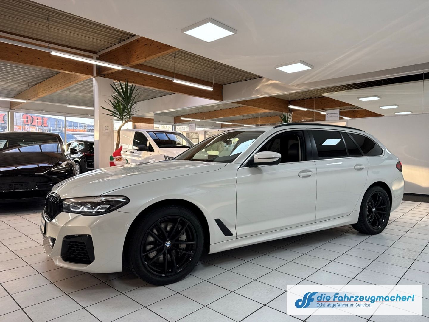 Fahrzeugabbildung BMW 530 d Touring M Paket Navi Digitales Cockpit LE