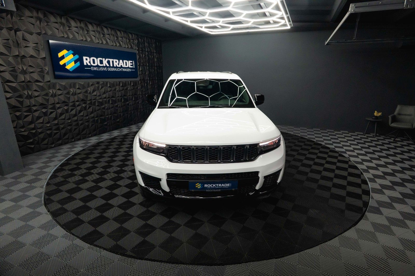 Fahrzeugabbildung Jeep Grand Cherokee 3.6 4x4 L Altitude Mod. 2022 19%