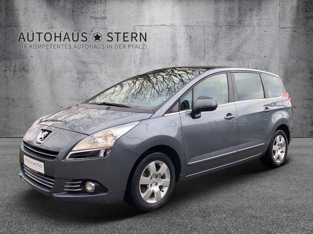PEUGEOT 5008|Pano|HeadUp|SHZ|AHK|PDC|Isofix|7-Sitzer