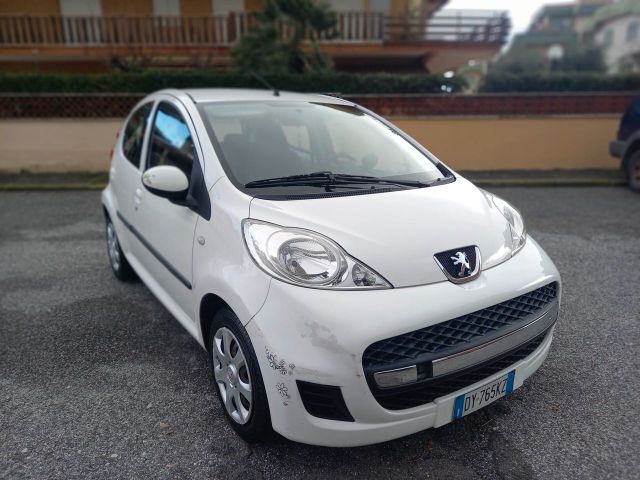 Peugeot PEUGEOT 107 1.1 BENZINA NEOPATENTATI 110.000KM