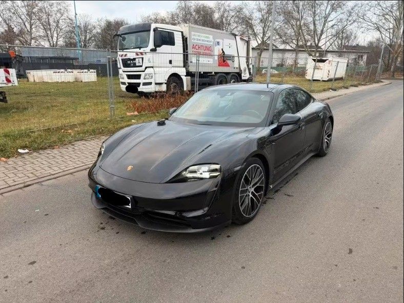 Image of Porsche Taycan
