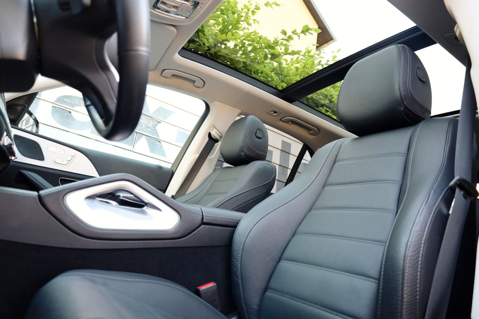 Fahrzeugabbildung Mercedes-Benz GLE 300 d 4Matic,Leder,Navi,LED,Kamera,Pano,AHK
