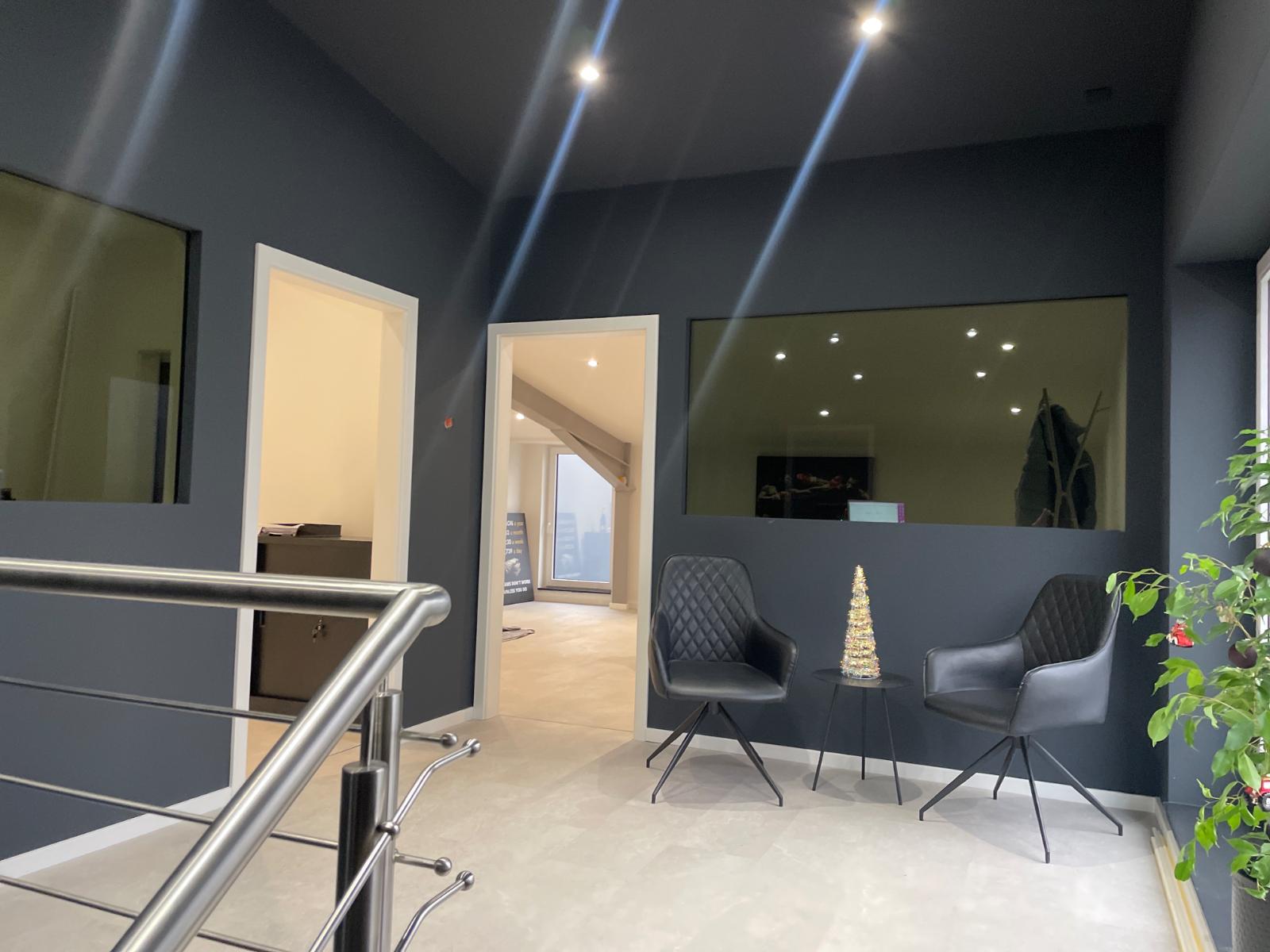showroom-image-bottom