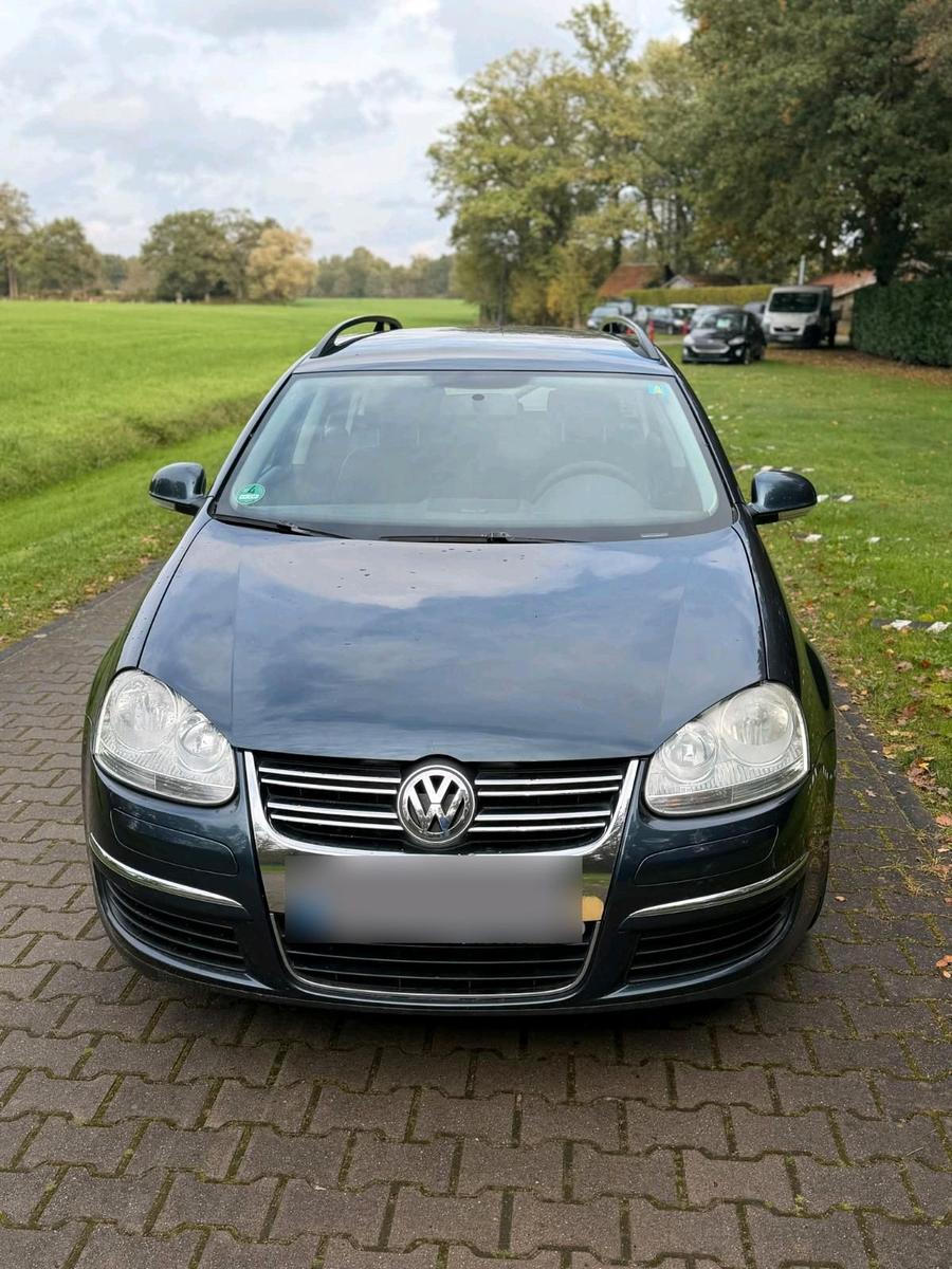 Volkswagen Golf 2008 — interior