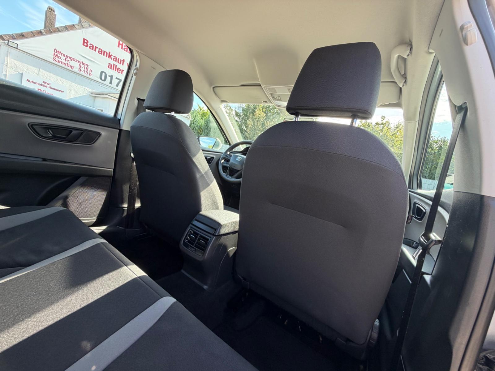 Seat Leon ST Reference Sportsitze Sport Lenkrad