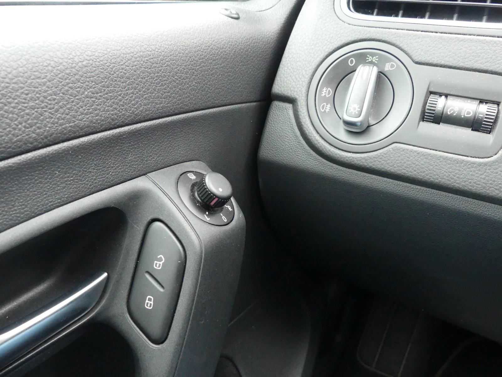 Volkswagen Polo V Life*Standhzg.*Sitzhzg.*Panorama*PDC