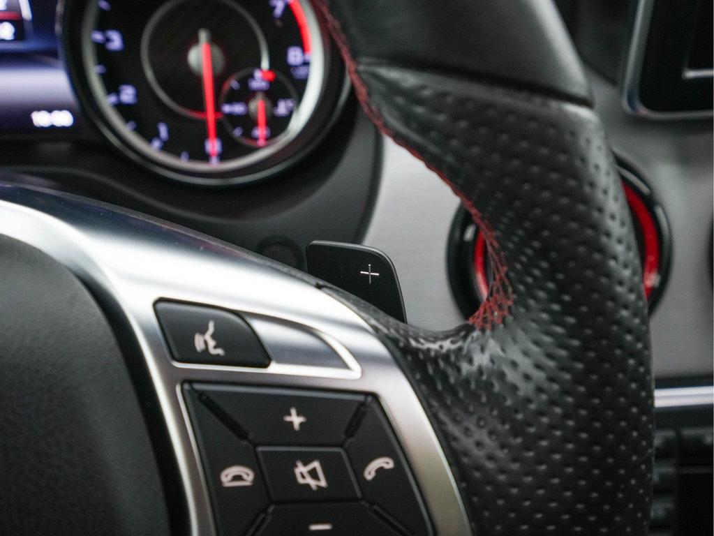 Mercedes-Benz GLA 45 AMG