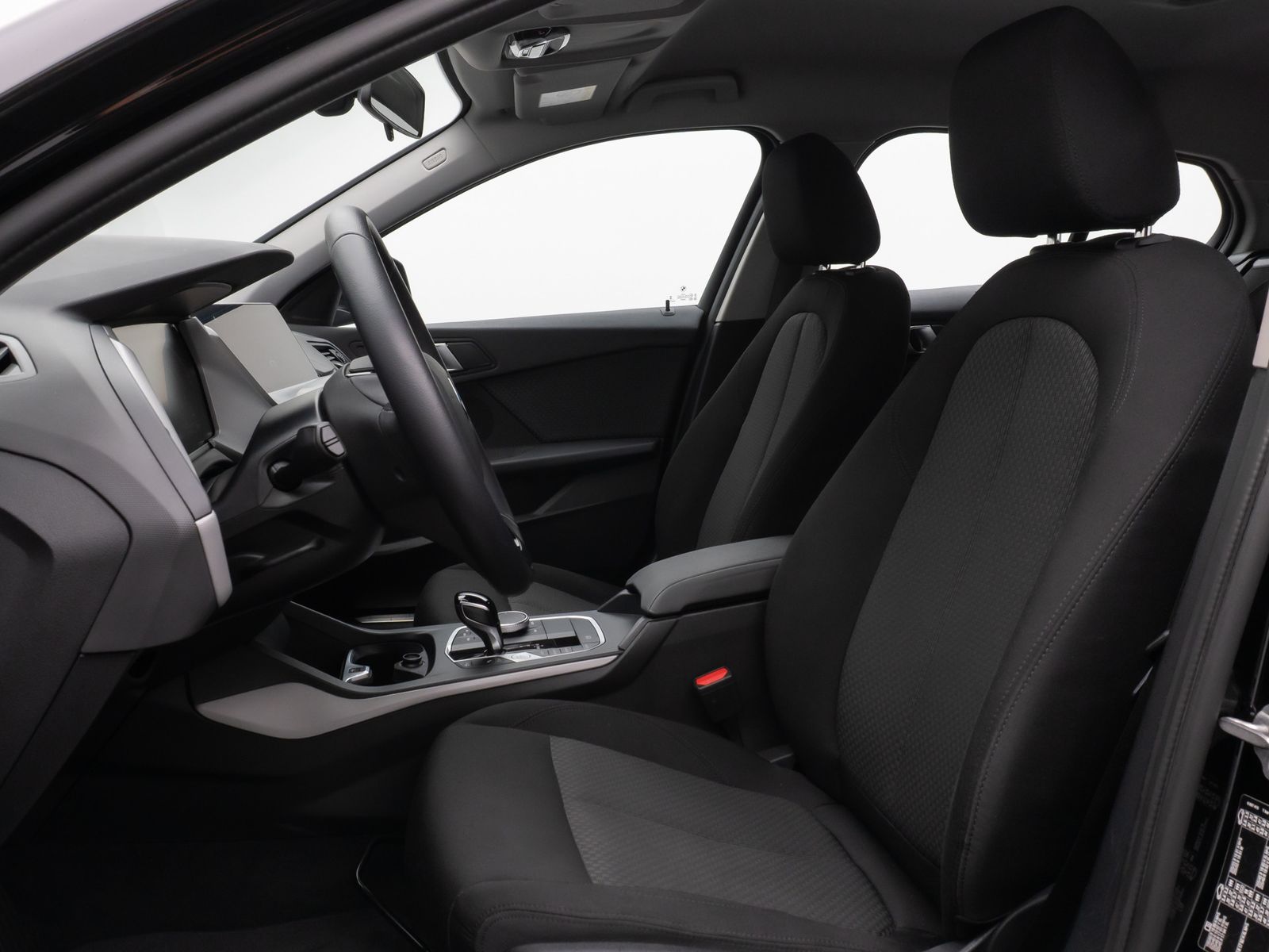 Fahrzeugabbildung BMW 118i DAB CockPitPro Geschwindigkeitsreg PDC LED