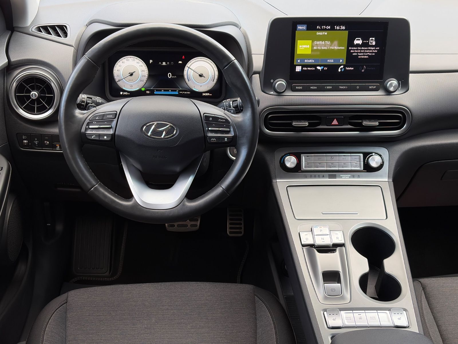 Fahrzeugabbildung Hyundai KONA E Select 2WD ACC LKAS SHZ LHZ CAM CarPlay