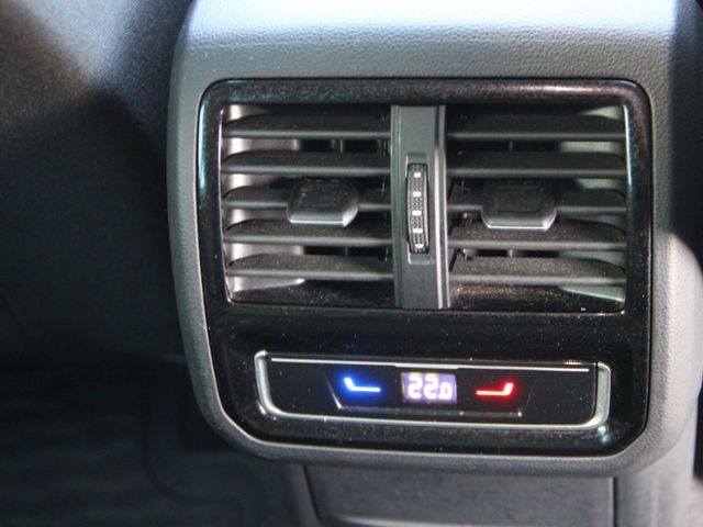 Volkswagen Passat Variant 2.0 TDI 4 Motion Business Niveaur