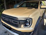 Ford Ranger Raptor - Ford Ranger mit Benzin-Antrieb: Geländewagen, Automatik