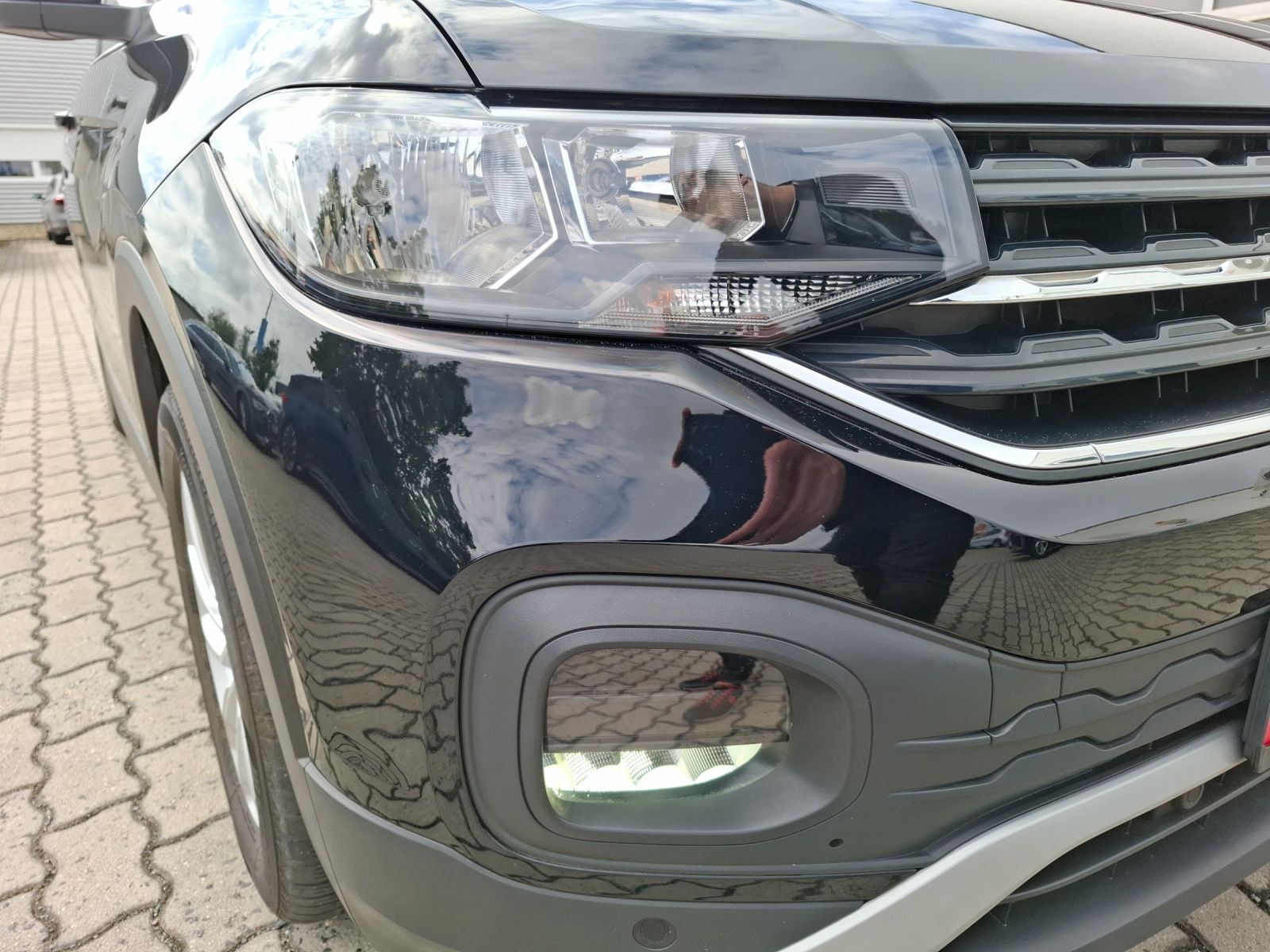 Fahrzeugabbildung Volkswagen T-Cross TSI Life Navi Climatronic RFK SH LM