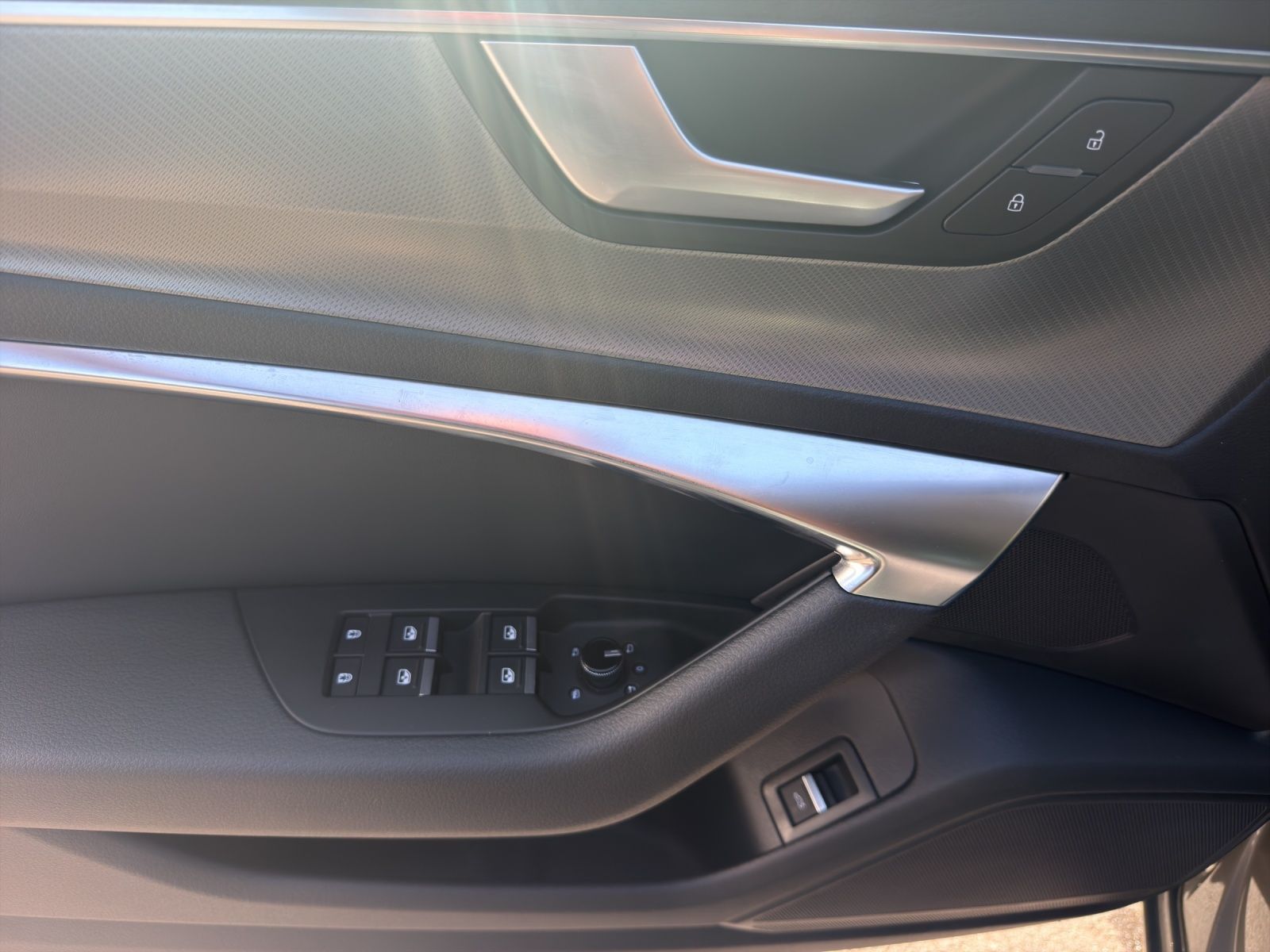 Audi A6 Avant 45 TFSI Q DESIGN HD-MATRIX LM19 ALCANTA foto 8