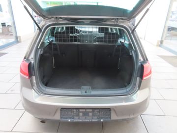 Volkswagen Golf - 12