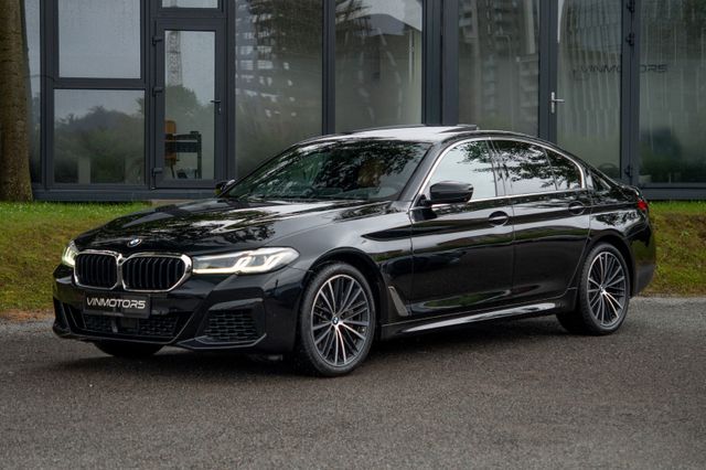 BMW 540i RWD/360/HUD/HARMAN KARDON