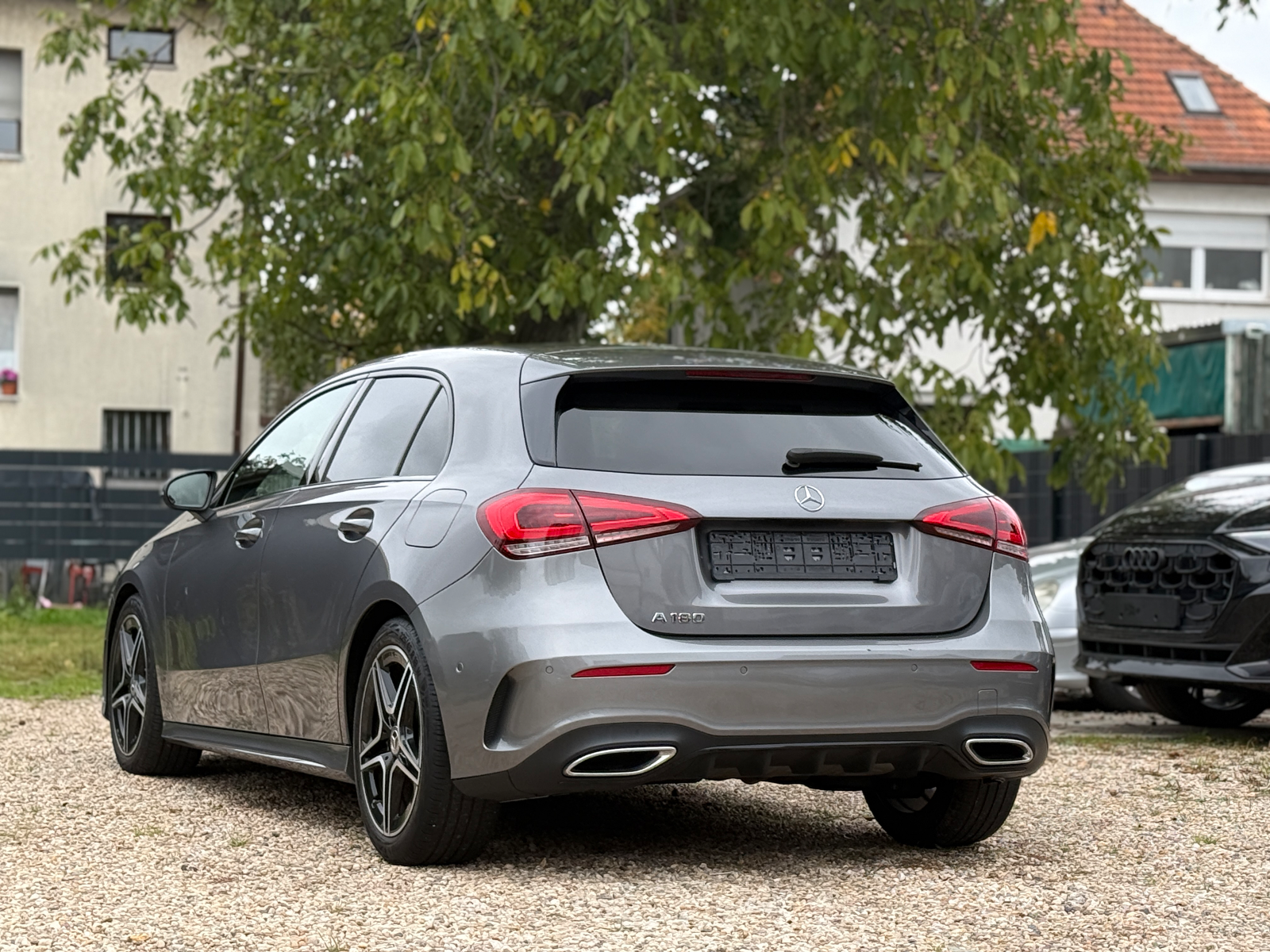 Mercedes-Benz A 180 Klasse A 180 AMG Kamera Ambiente