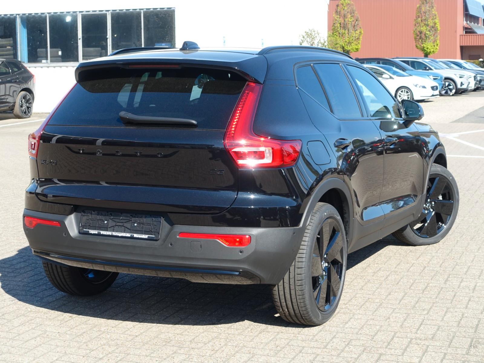 Volvo XC40 Black Edition Plus B3/Pixel/Pano/360°Cam
