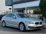 BMW 520d Lim. Steptronic  *Tempo*Navi*PDC - BMW 520 in Mönchengladbach