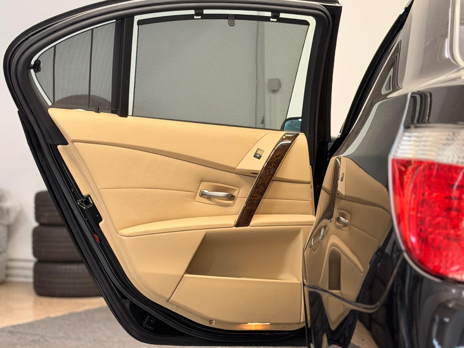 BMW 530i Limousine Exklusive/Automatik/Nur 88Tkm/Nav