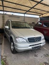 Mercedes-Benz Mercedes ml 270 cdi - gebrauchte Mercedes-Benz ML 270 aus dem Jahr 2001