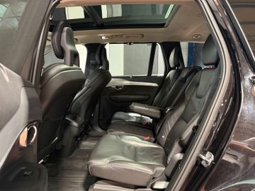 Volvo XC90 - 12
