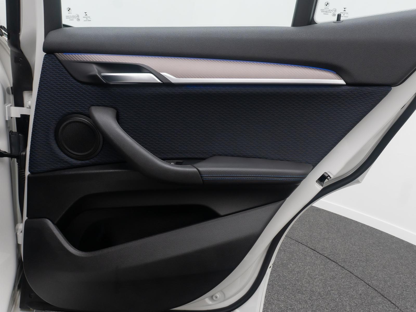 BMW X2 sD18d M Sport GeschwindigReg Kamera DAB 19", миниатюра 28